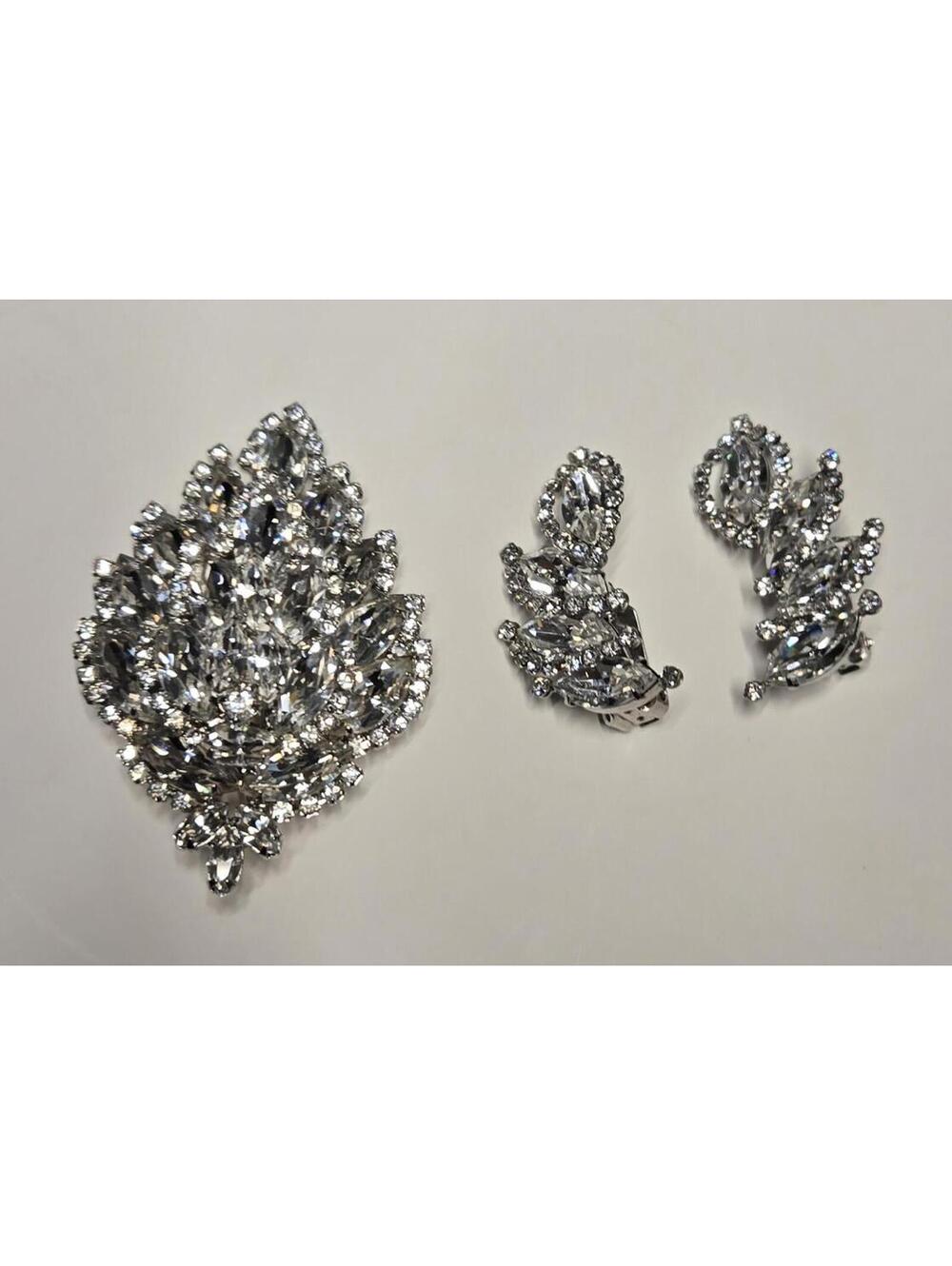 Vtg Silver Tone WEISS Clear Rhinestone Cluster Brooch/Clip Earrings Jewelry Set